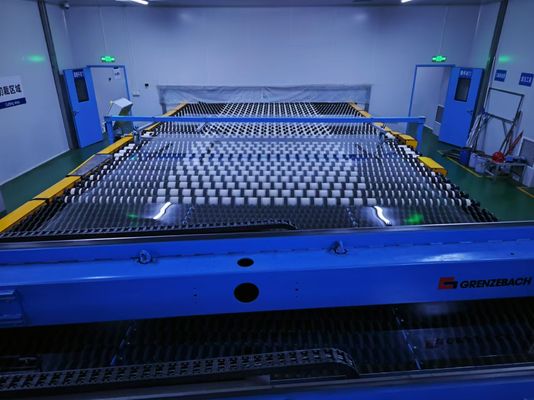 Buen precio Ultra Thin Ultra Clear Aluminosilicate Glass For Anti-reflective Display Cover Glass en línea